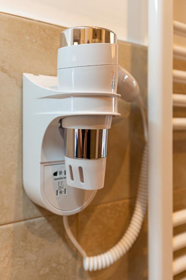 Apartament Astare -Short Lets In Bari Carrassi- Zewnętrze zdjęcie