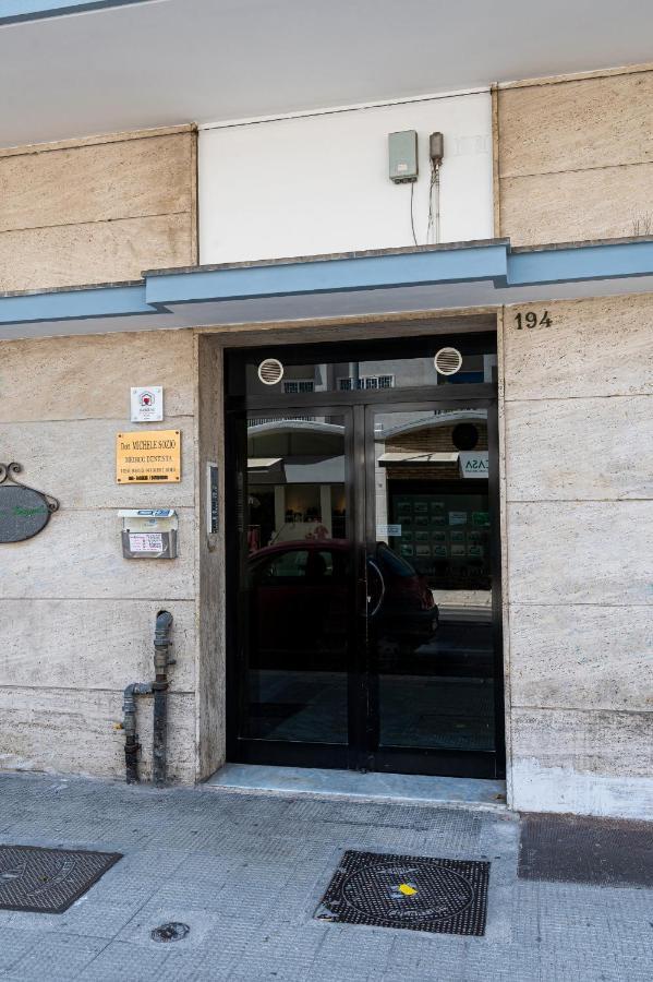 Apartament Astare -Short Lets In Bari Carrassi- Zewnętrze zdjęcie